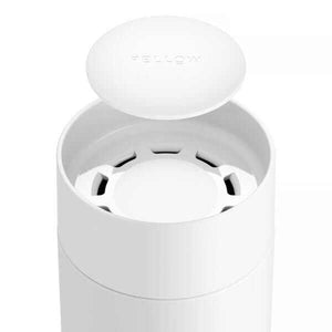 Fellow Carter Move aperto: dettaglio dell'imboccatura e del coperchio 360° Sip Lid